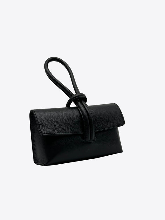 Gisele Knot Handle Clutch Leather Handbag in Black